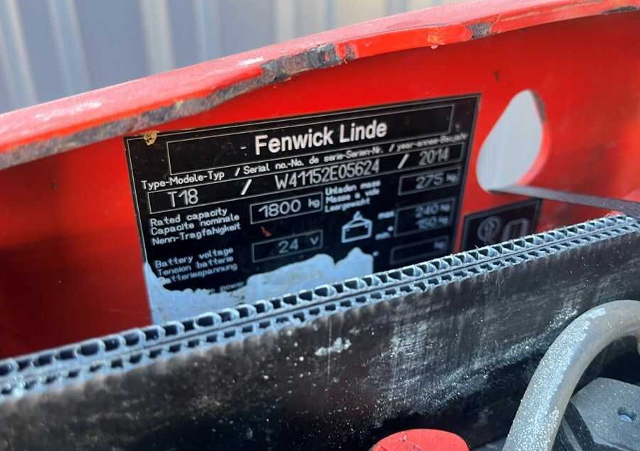 Linde T18 - معدات الرفع منخفض المستوى: صور 5 Linde T18 - معدات الرفع منخفض المستوى: صور 5