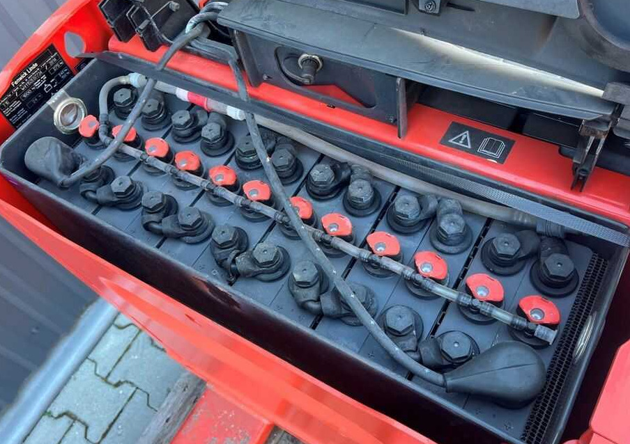 Linde T18 - معدات الرفع منخفض المستوى: صور 4 Linde T18 - معدات الرفع منخفض المستوى: صور 4