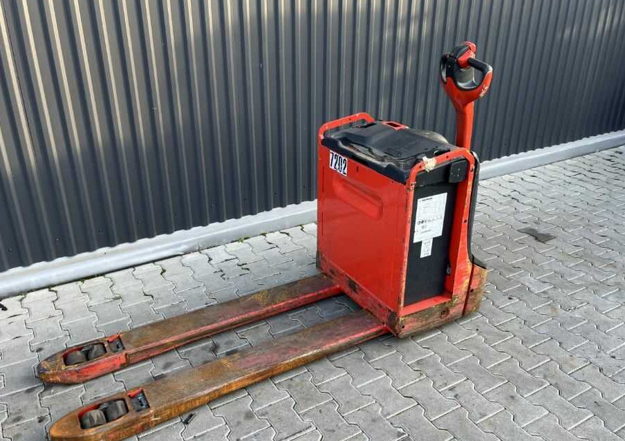 Linde T20 - معدات الرفع منخفض المستوى: صور 2 Linde T20 - معدات الرفع منخفض المستوى: صور 2