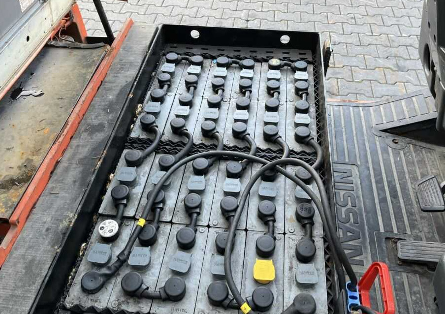 Nissan GN01L16U - رافعة شوكية كهربائية: صور 5 Nissan GN01L16U - رافعة شوكية كهربائية: صور 5