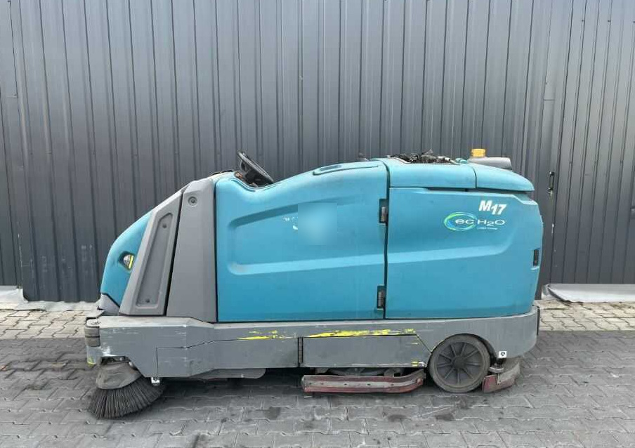 Tennant M17 - مكنسة كهربائية صناعية: صور 2 Tennant M17 - مكنسة كهربائية صناعية: صور 2