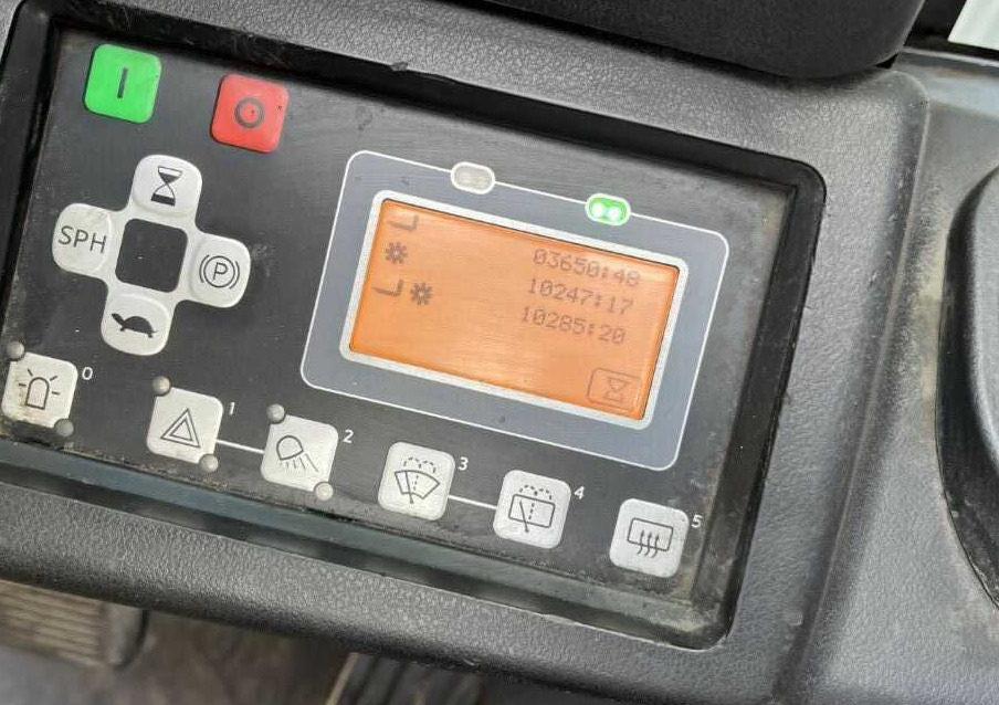 Toyota 8FBE16T - رافعة شوكية كهربائية: صور 5 Toyota 8FBE16T - رافعة شوكية كهربائية: صور 5