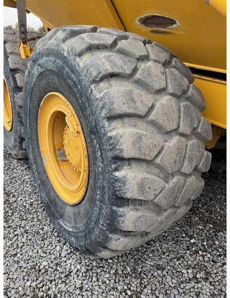 BELL B30E - جرار بعجلتين: صور 3 BELL B30E - جرار بعجلتين: صور 3