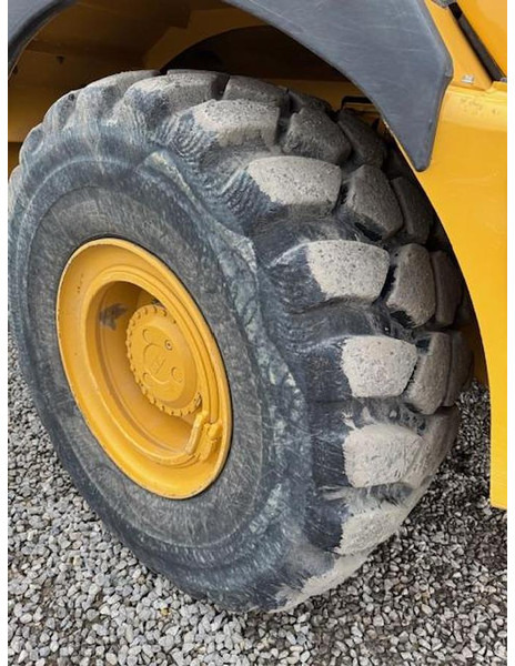 BELL B30E - جرار بعجلتين: صور 2 BELL B30E - جرار بعجلتين: صور 2