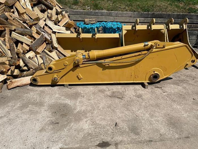 Caterpillar 320 - - آلات البناء: صور 1 Caterpillar 320 - - آلات البناء: صور 1