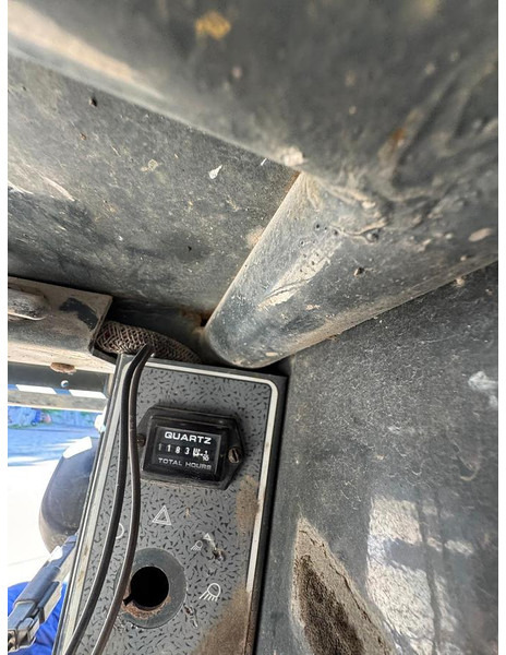 Gehl 1640 - معدات الغابات: صور 3 Gehl 1640 - معدات الغابات: صور 3