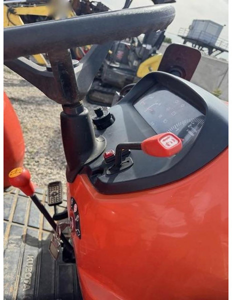 Kubota MK5000 - جرار: صور 5 Kubota MK5000 - جرار: صور 5