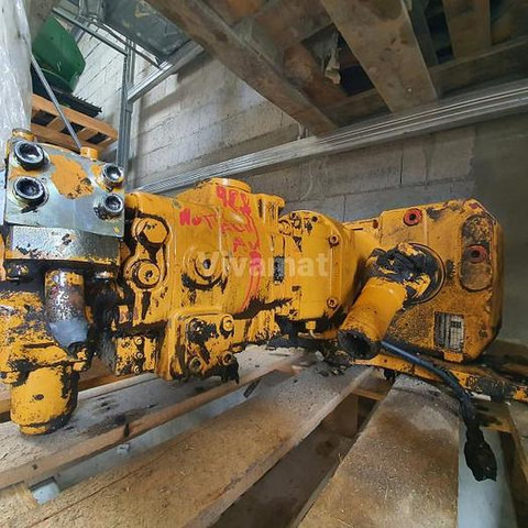 Liebherr 922 - قطع الغيار: صور 2 Liebherr 922 - قطع الغيار: صور 2