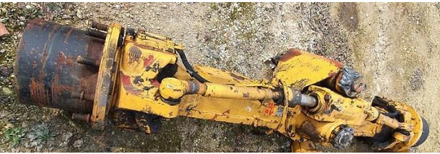 Liebherr 922 - المحور و قطع الغيار: صور 3 Liebherr 922 - المحور و قطع الغيار: صور 3