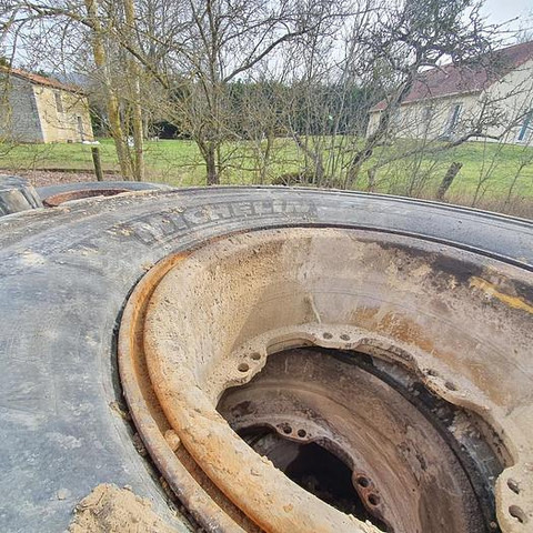 Michelin 18.00R33 - الإطارات والجنوط: صور 3 Michelin 18.00R33 - الإطارات والجنوط: صور 3