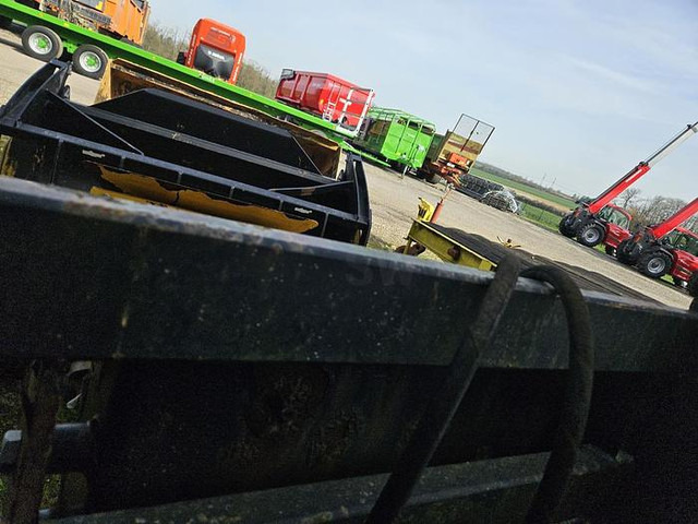 آلات البناء Rabaud 72009D: صور 7 آلات البناء Rabaud 72009D: صور 7