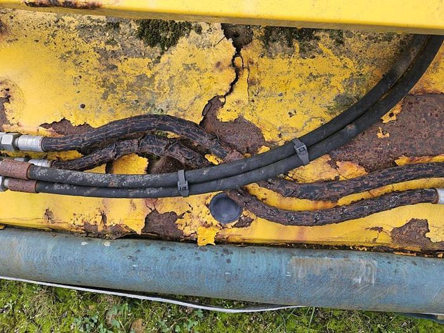 آلات البناء Rabaud 72009D: صور 10 آلات البناء Rabaud 72009D: صور 10