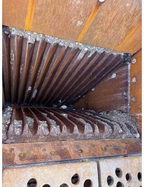 Terex POWERSCREEN PREMIER TRAX300 - كسارة: صور 5 Terex POWERSCREEN PREMIER TRAX300 - كسارة: صور 5