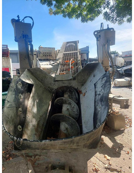 Wirtgen SP150F - معدات الخرسانة: صور 5 Wirtgen SP150F - معدات الخرسانة: صور 5