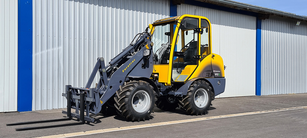 Eurotrac W12 Radlader Hoflader - لودر مفصلي صغير: صور 1 Eurotrac W12 Radlader Hoflader - لودر مفصلي صغير: صور 1