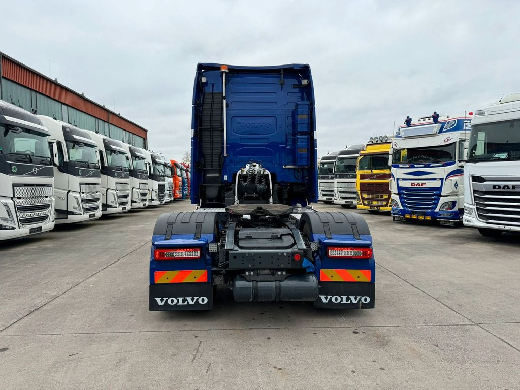 Volvo FH 540 XL *ADR*LEDER * TOP* STANDKLIMA * - شاحنة جرار: صور 4 Volvo FH 540 XL *ADR*LEDER * TOP* STANDKLIMA * - شاحنة جرار: صور 4