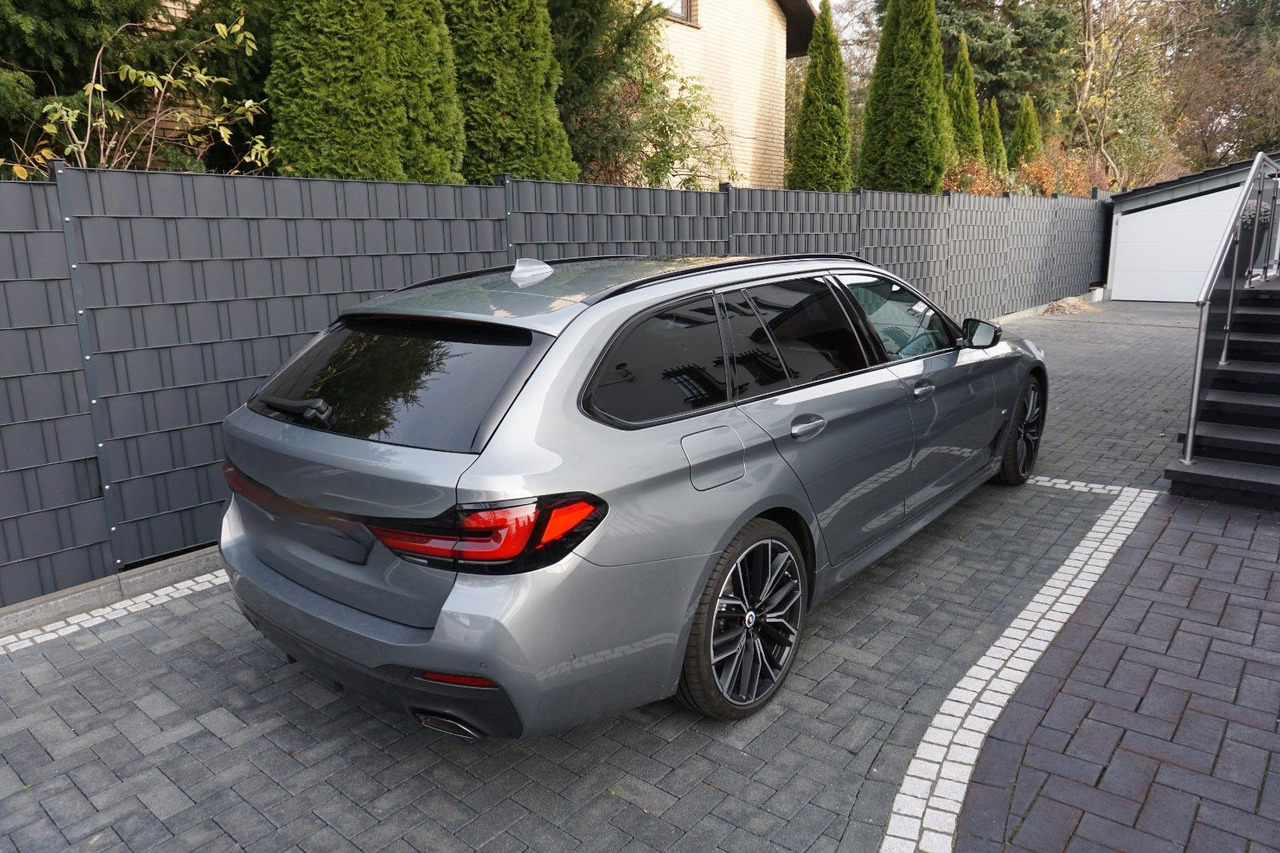 BMW 530 xDrive Touríng - سيارة ستيشن: صور 2 BMW 530 xDrive Touríng - سيارة ستيشن: صور 2