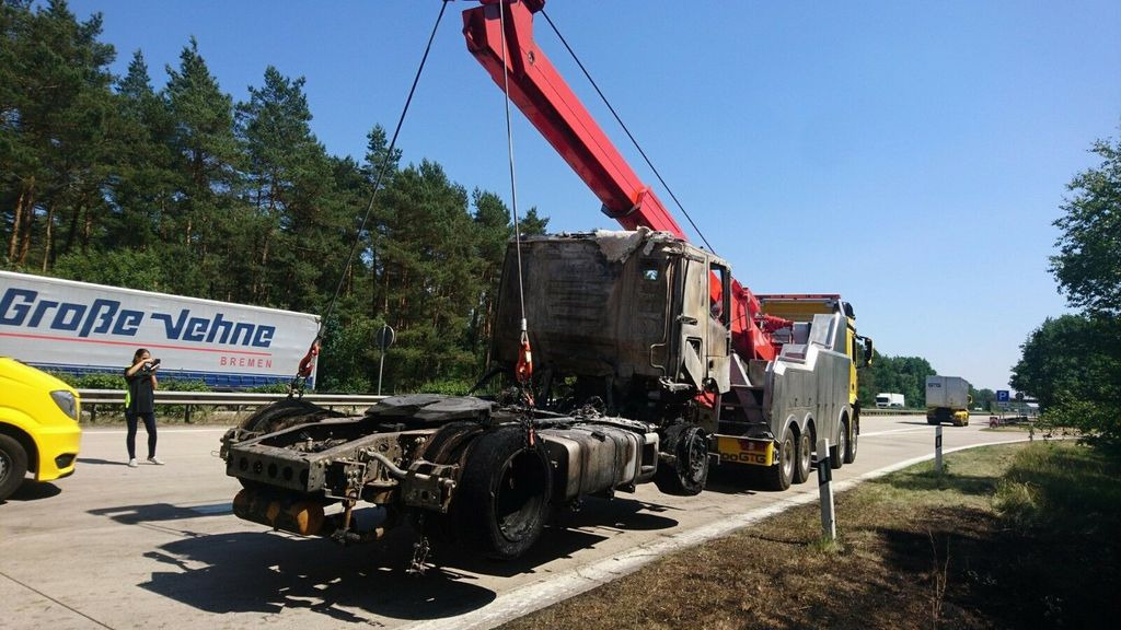 Mercedes-Benz Arocs 8x8 4153 G&G Wrecker Mercedes-Benz Arocs 8x8 4153 G&G Wrecker - سيارة السحب للتصليح: صور 4 Mercedes-Benz Arocs 8x8 4153 G&G Wrecker Mercedes-Benz Arocs 8x8 4153 G&G Wrecker - سيارة السحب للتصليح: صور 4