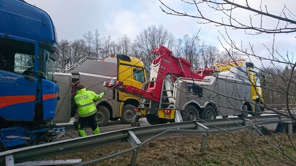 Mercedes-Benz Arocs 8x8 4153 G&G Wrecker Mercedes-Benz Arocs 8x8 4153 G&G Wrecker - سيارة السحب للتصليح: صور 5 Mercedes-Benz Arocs 8x8 4153 G&G Wrecker Mercedes-Benz Arocs 8x8 4153 G&G Wrecker - سيارة السحب للتصليح: صور 5