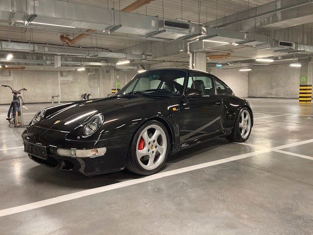 Porsche 993 4S - كوبيه: صور 4 Porsche 993 4S - كوبيه: صور 4