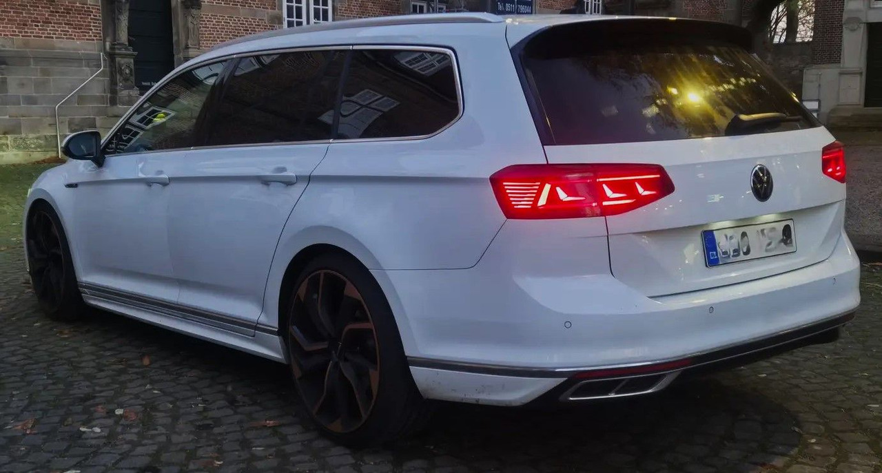 Volkswagen Passat 4-motion R line 9x20 Zoll - سيارة ستيشن: صور 4 Volkswagen Passat 4-motion R line 9x20 Zoll - سيارة ستيشن: صور 4