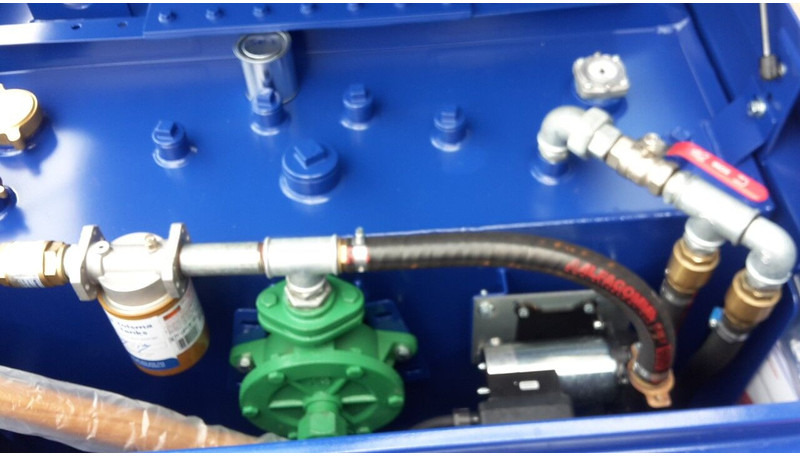 Brandstof aanhanger - مقطورات مسطحة: صور 4 Brandstof aanhanger - مقطورات مسطحة: صور 4