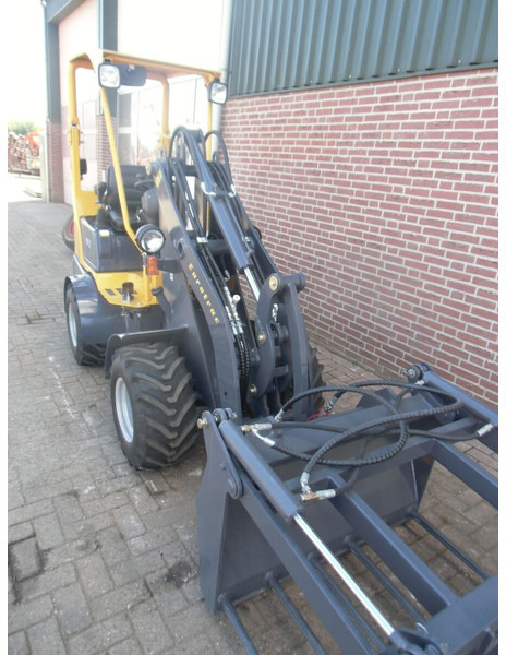 Eurotrac N4511, W11 - شاحنة قلابة صغيرة: صور 5 Eurotrac N4511, W11 - شاحنة قلابة صغيرة: صور 5