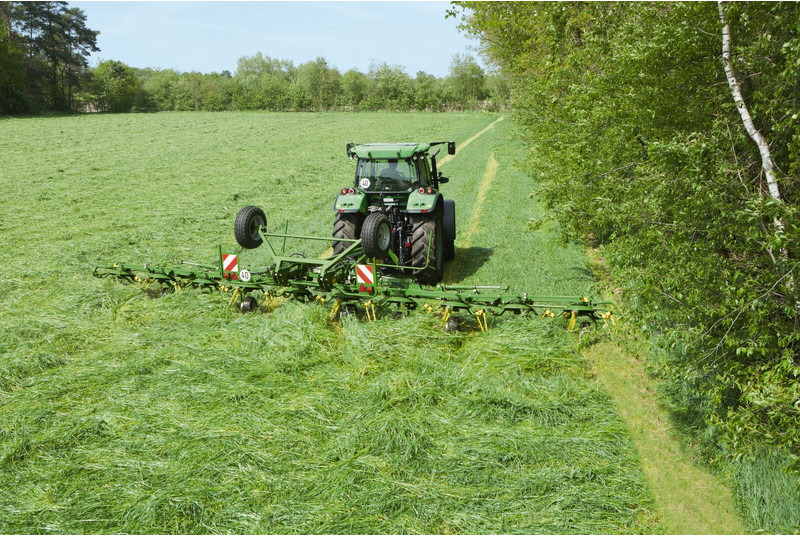Krone getrokken schudders KWT met wielstel - لمّامَة القش: صور 3 Krone getrokken schudders KWT met wielstel - لمّامَة القش: صور 3