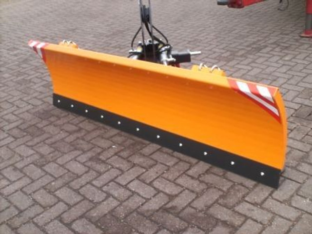 Robuuste sneeuwschuif F.C.R - كاسحة ثلوج: صور 1 Robuuste sneeuwschuif F.C.R - كاسحة ثلوج: صور 1