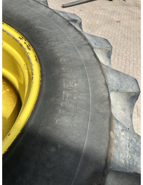 SET banden 30.5 X LR32 - Nieuw - الإطارات والجنوط: صور 4 SET banden 30.5 X LR32 - Nieuw - الإطارات والجنوط: صور 4