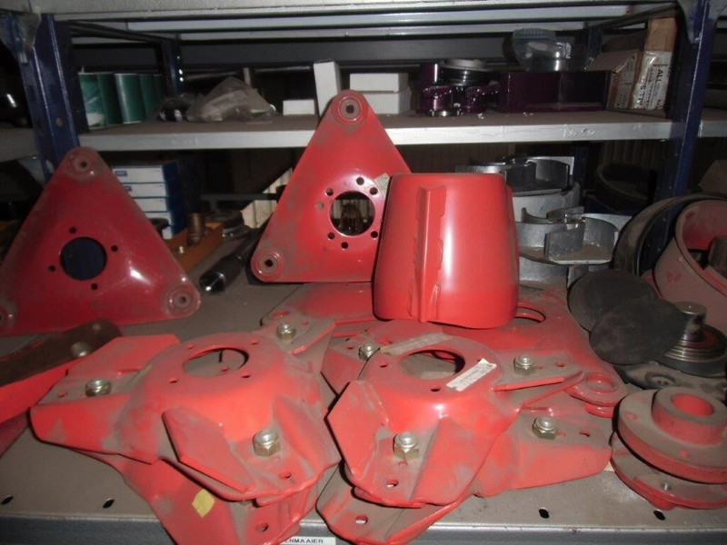 Schijvenmaaier Onderdelen - قطع الغيار - الآلات والماكينات الزراعية: صور 1 Schijvenmaaier Onderdelen - قطع الغيار - الآلات والماكينات الزراعية: صور 1