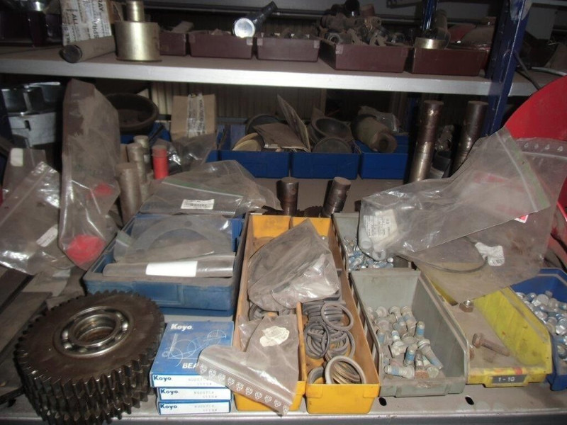 Schijvenmaaier Onderdelen - قطع الغيار - الآلات والماكينات الزراعية: صور 2 Schijvenmaaier Onderdelen - قطع الغيار - الآلات والماكينات الزراعية: صور 2