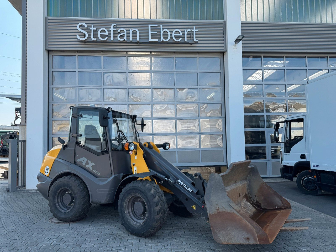 Ahlmann AX 850 / nur: 671h / 11.2022 / Gabel / Schaufel - اللودر بعجل: صور 1 Ahlmann AX 850 / nur: 671h / 11.2022 / Gabel / Schaufel - اللودر بعجل: صور 1
