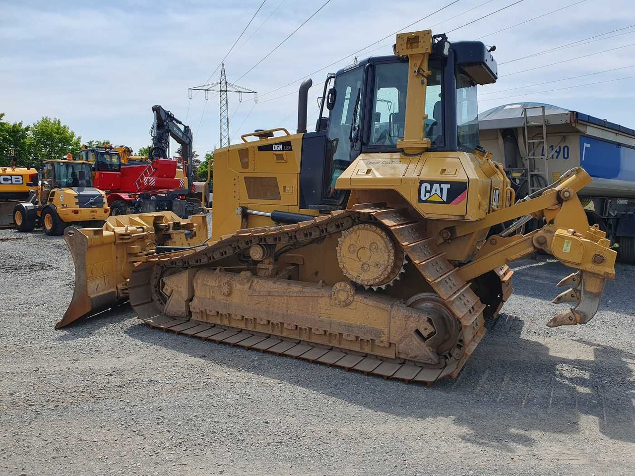 CAT D6N LGP / 8.524h / Klappschild / Ripper - بلدوزر: صور 3 CAT D6N LGP / 8.524h / Klappschild / Ripper - بلدوزر: صور 3