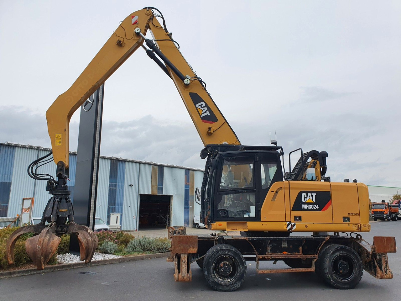 CAT MH3024 / MH 3024 / Greifer / 2018 / 9.424h - حفارة على عجلات: صور 3 CAT MH3024 / MH 3024 / Greifer / 2018 / 9.424h - حفارة على عجلات: صور 3