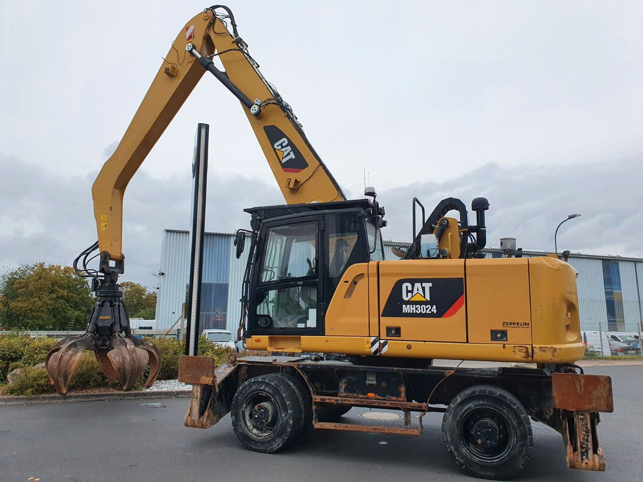 CAT MH3024 / MH 3024 / Greifer / 2018 / 9.424h - حفارة على عجلات: صور 4 CAT MH3024 / MH 3024 / Greifer / 2018 / 9.424h - حفارة على عجلات: صور 4