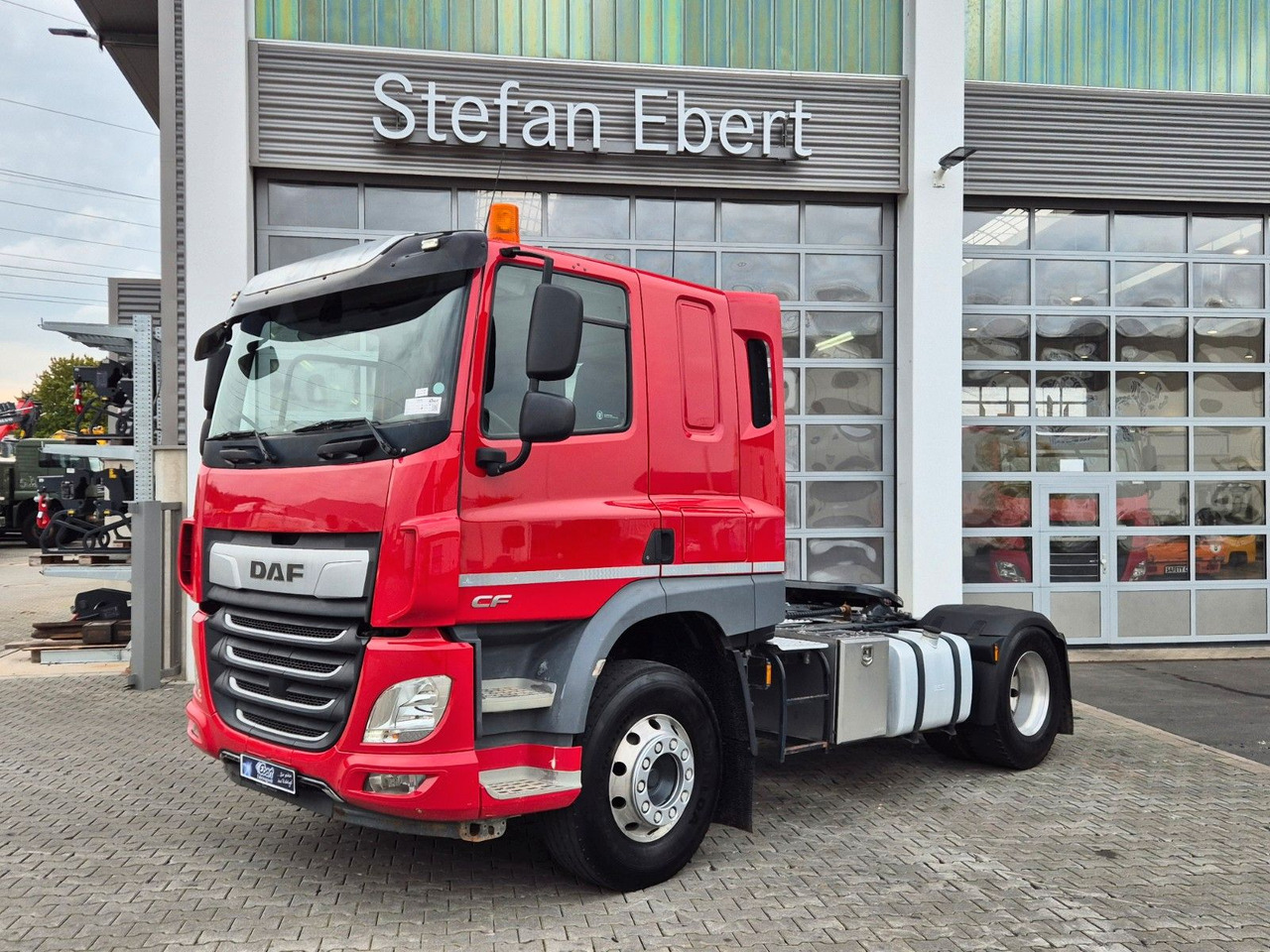 DAF CF 450 FT 4x2 Hydraulik Alu-Felgen Bett - شاحنة جرار: صور 1 DAF CF 450 FT 4x2 Hydraulik Alu-Felgen Bett - شاحنة جرار: صور 1