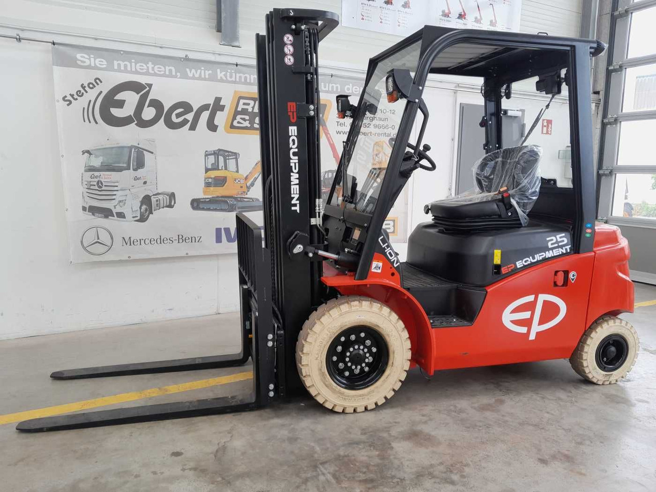 EP Equipment EFL253 / Triplex: 4,80m / SS / Neu - رافعة شوكية كهربائية: صور 1 EP Equipment EFL253 / Triplex: 4,80m / SS / Neu - رافعة شوكية كهربائية: صور 1