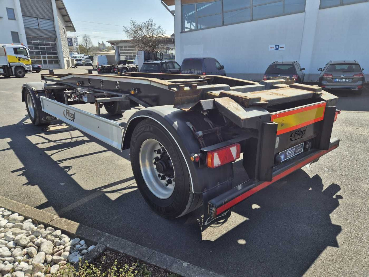 Fliegl ZPS180 Abroll-Container Tropper Pellet-Silo 22m³ Fliegl ZPS180 Abroll-Container Tropper Pellet-Silo 22m³ - مقطورة هوك ليفت/ لود لوجر: صور 3 Fliegl ZPS180 Abroll-Container Tropper Pellet-Silo 22m³ Fliegl ZPS180 Abroll-Container Tropper Pellet-Silo 22m³ - مقطورة هوك ليفت/ لود لوجر: صور 3