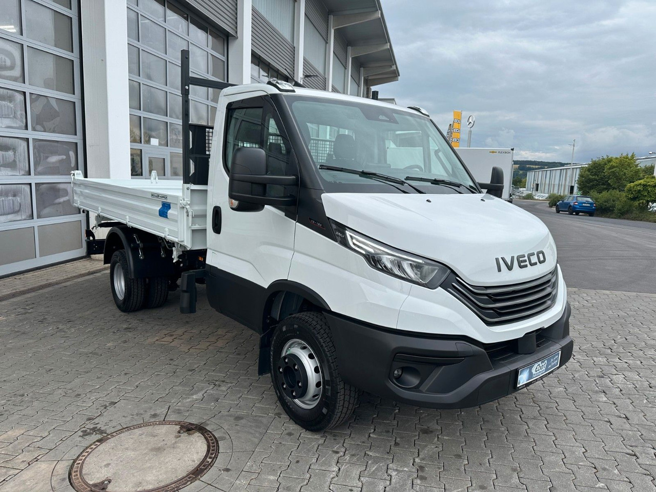 Iveco 70C18H 3-S.-Kipper Meiller *R3.450mm*2xAHK* - قلاب صغير: صور 3 Iveco 70C18H 3-S.-Kipper Meiller *R3.450mm*2xAHK* - قلاب صغير: صور 3