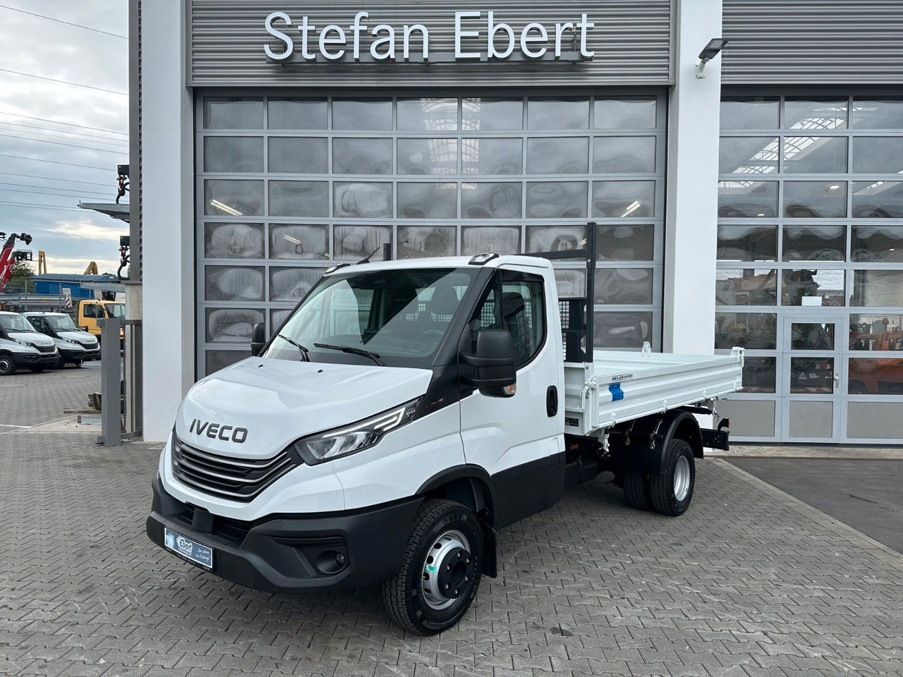 Iveco 70C18H 3-S.-Kipper Meiller *R3.450mm*2xAHK* - قلاب صغير: صور 1 Iveco 70C18H 3-S.-Kipper Meiller *R3.450mm*2xAHK* - قلاب صغير: صور 1