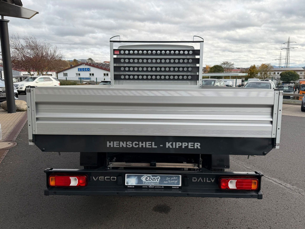 Iveco Daily 35S14 A8*R3.450mm*Automatik*Kamera*2Sitze* - قلاب صغير: صور 5 Iveco Daily 35S14 A8*R3.450mm*Automatik*Kamera*2Sitze* - قلاب صغير: صور 5