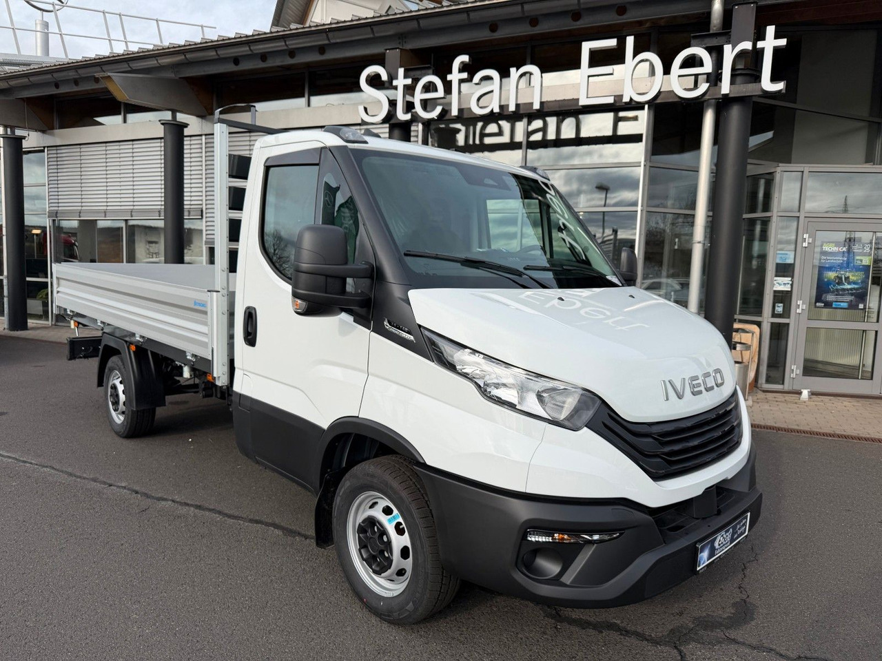 Iveco Daily 35S14 A8*R3.450mm*Automatik*Kamera*2Sitze* - قلاب صغير: صور 1 Iveco Daily 35S14 A8*R3.450mm*Automatik*Kamera*2Sitze* - قلاب صغير: صور 1