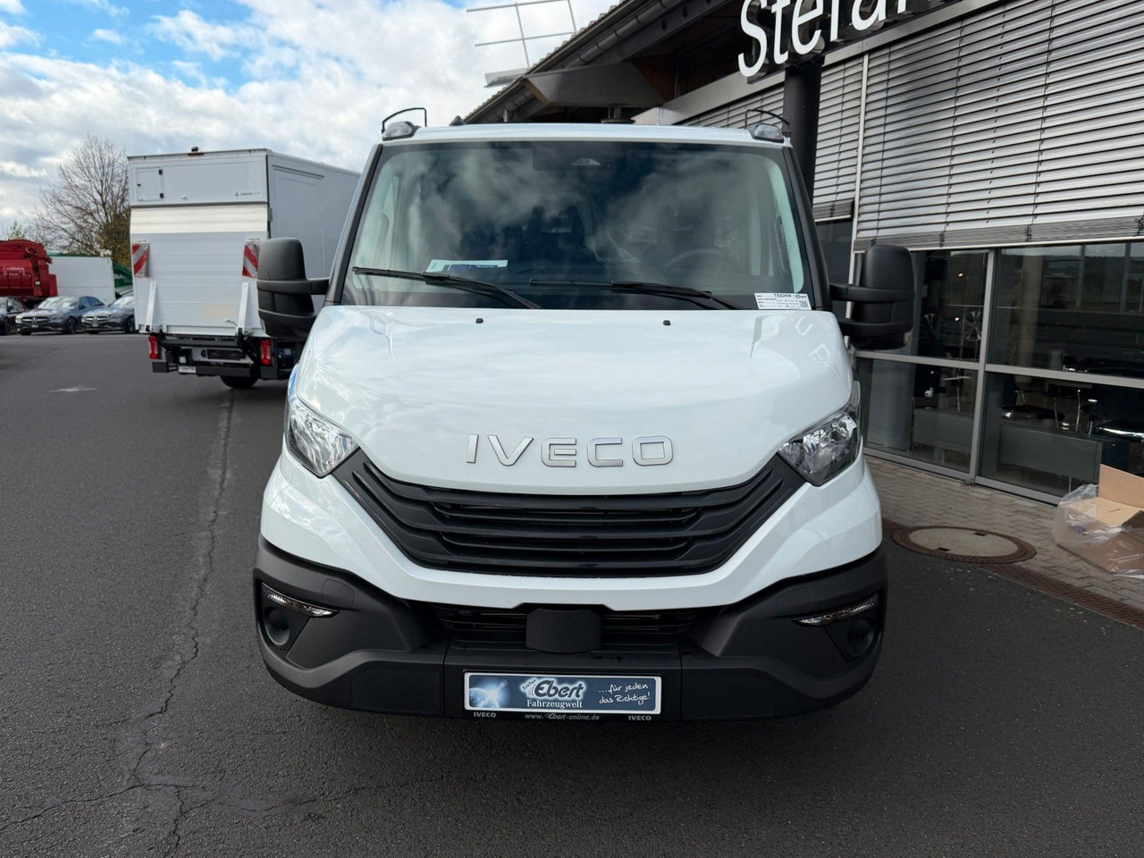 Iveco Daily 35S14 A8*R3.450mm*Automatik*Kamera*3Sitze* - قلاب صغير: صور 2 Iveco Daily 35S14 A8*R3.450mm*Automatik*Kamera*3Sitze* - قلاب صغير: صور 2