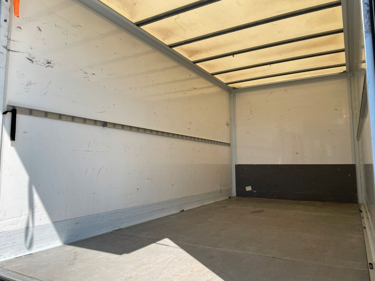 Iveco Daily 35S16 *Koffer*LBW*Klima* - الشاحنات الصغيرة صندوق مغلق: صور 5 Iveco Daily 35S16 *Koffer*LBW*Klima* - الشاحنات الصغيرة صندوق مغلق: صور 5