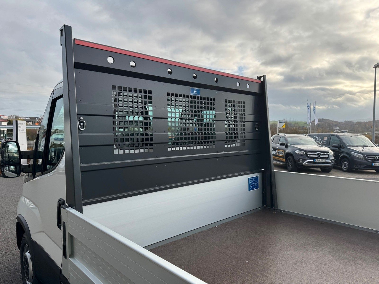 Iveco Daily 35S16 *R.3750mm*Automatik*AHK*Kamera* - الشاحنات الصغيرة المسطحة: صور 5 Iveco Daily 35S16 *R.3750mm*Automatik*AHK*Kamera* - الشاحنات الصغيرة المسطحة: صور 5