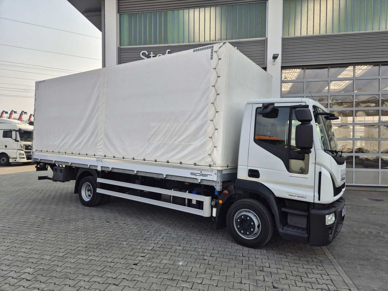 Iveco Eurocargo ML120E25 LBW 1.500kg Klima 3 Sitze - شاحنة ستارة: صور 3 Iveco Eurocargo ML120E25 LBW 1.500kg Klima 3 Sitze - شاحنة ستارة: صور 3
