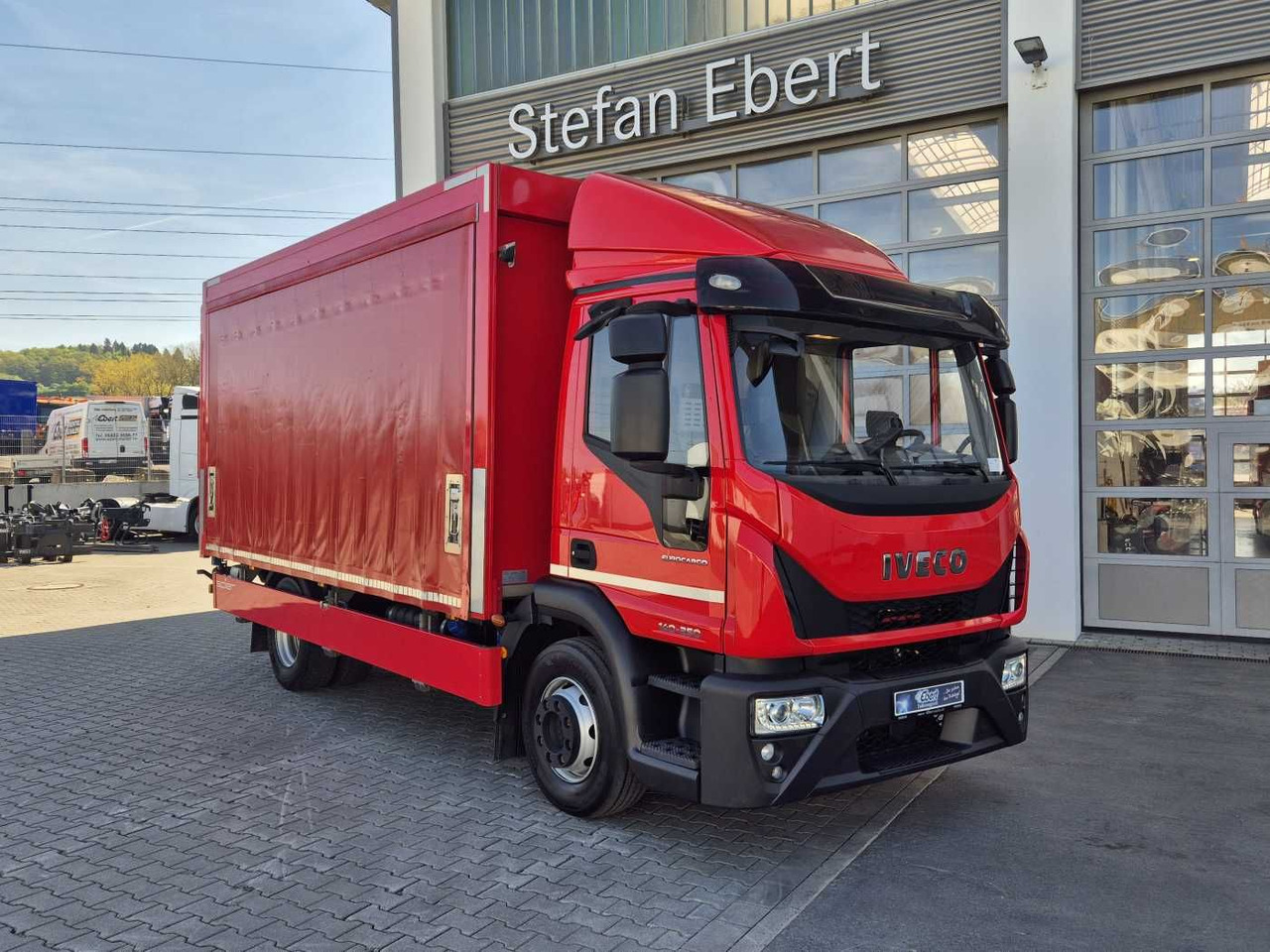 Iveco Eurocargo ML140E25/P Schiebeplanen LBW 1.500kg - نقل الشراب شاحنة: صور 3 Iveco Eurocargo ML140E25/P Schiebeplanen LBW 1.500kg - نقل الشراب شاحنة: صور 3