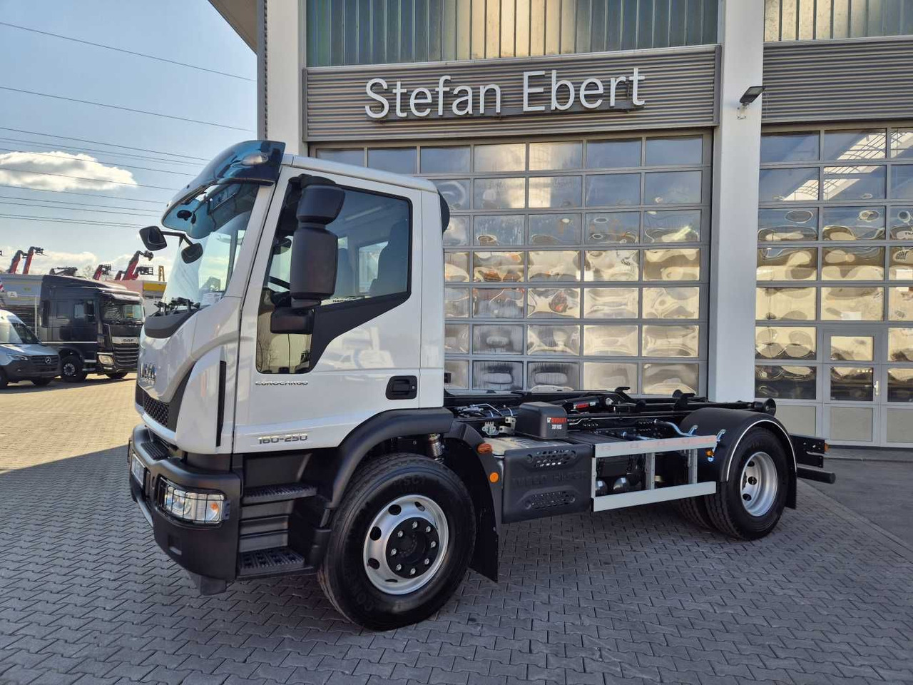Iveco Eurocargo ML160E25/P HIAB Multilift XR10S4150 - شاحنة ذات الخطاف: صور 4 Iveco Eurocargo ML160E25/P HIAB Multilift XR10S4150 - شاحنة ذات الخطاف: صور 4