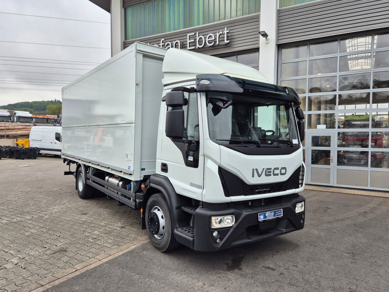 Iveco Eurocargo ML160E28/FP Böse Schwenkwand LBW 2xAHK - نقل الشراب شاحنة: صور 4 Iveco Eurocargo ML160E28/FP Böse Schwenkwand LBW 2xAHK - نقل الشراب شاحنة: صور 4